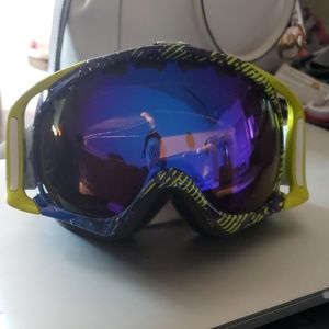 Oakley Crowbar snowboarding goggles